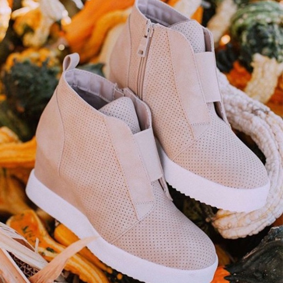 ABBY Vegan Suede Sneakers - TAUPE - Picture 3 of 3